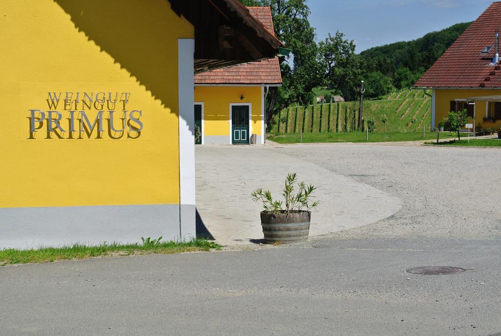 Weingut Primus Suedsteiermark ชปีลเฟลด์ ภายนอก รูปภาพ