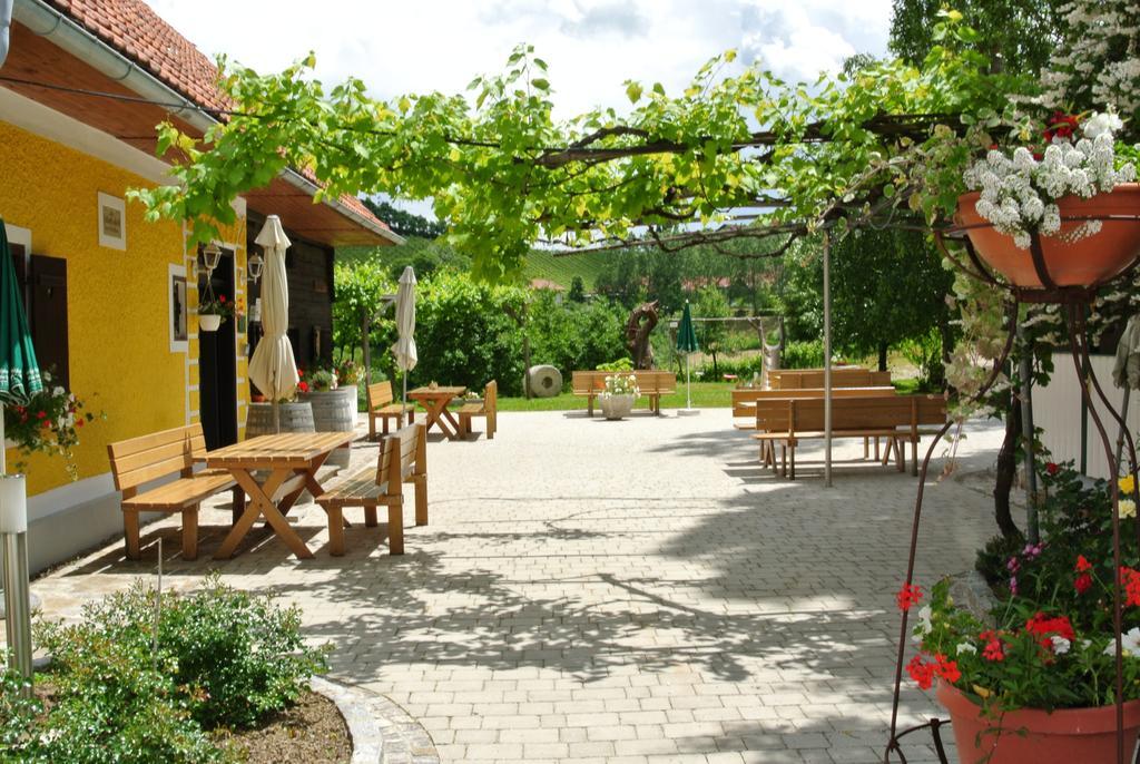Weingut Primus Suedsteiermark ชปีลเฟลด์ ภายนอก รูปภาพ